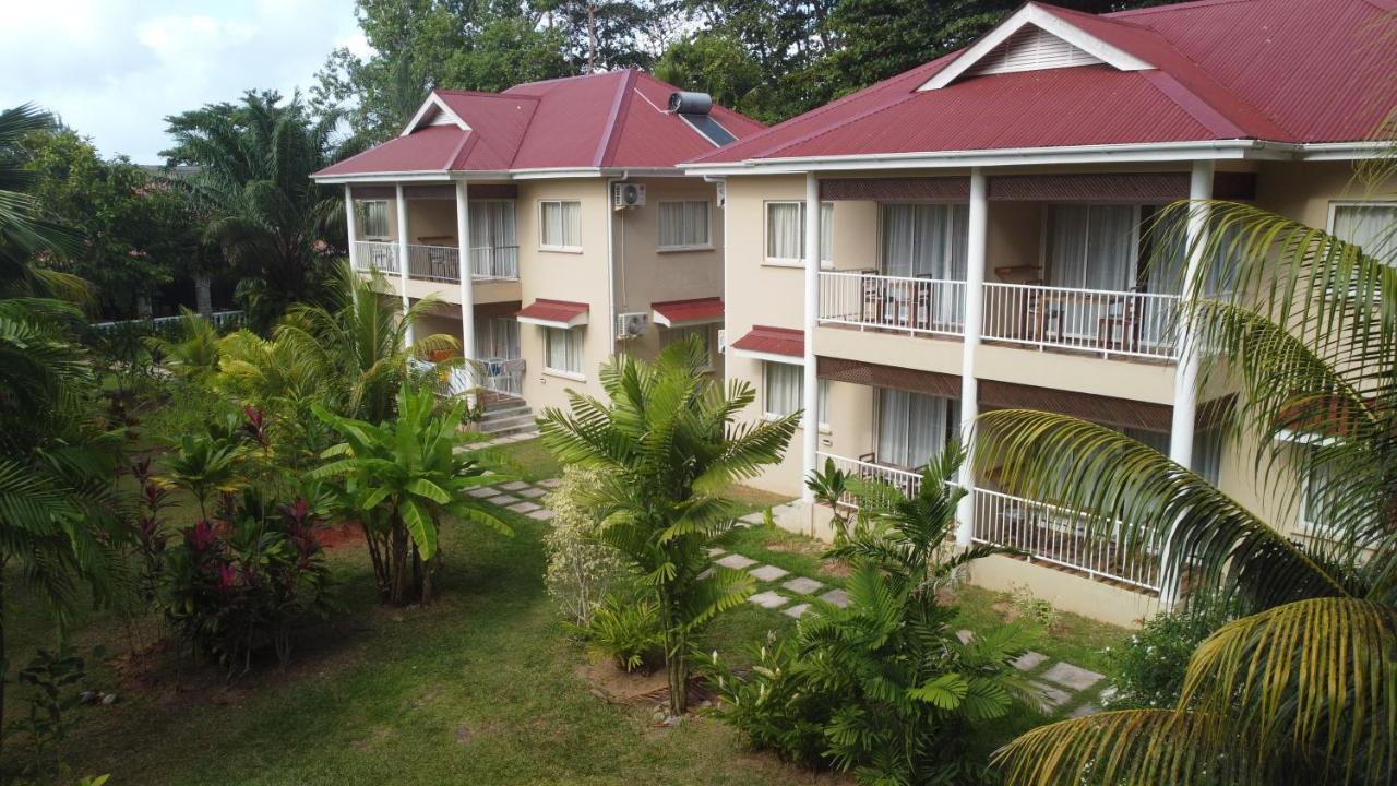 Villa Rafia Baie Sainte Anne Exterior photo